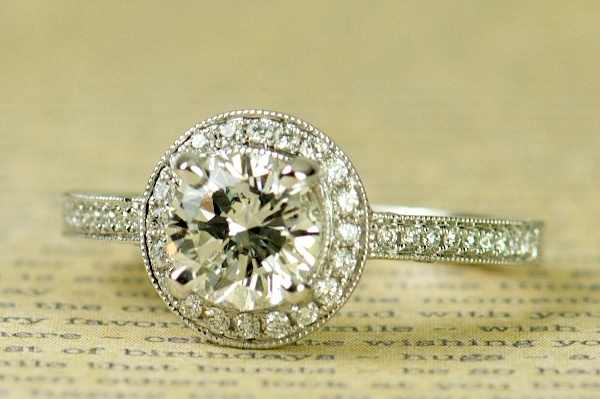 Vintage style engagement rings usa