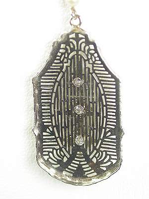 1930s Filigree Vintage Pendant