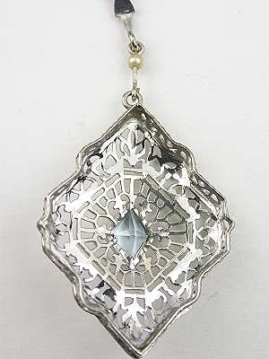 Vintage Aquamarine Filigree Pendant Necklace