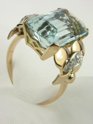 Retro Antique Aquamarine Engagement Ring