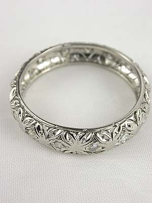 Antique Wedding Ring with Pierced Design