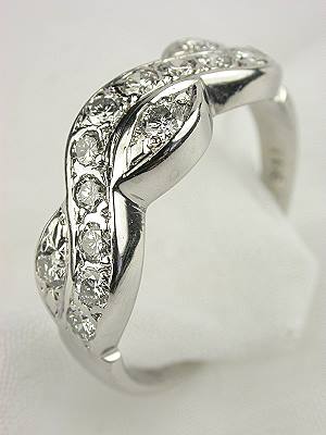 Vintage Retro Diamond Wedding Ring