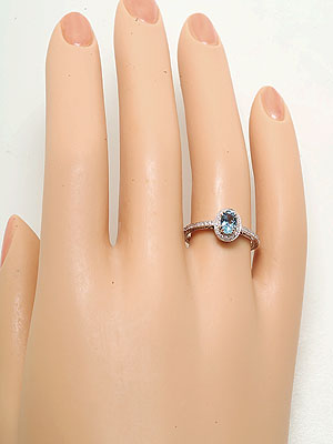 Antique Style Aquamarine Engagement Ring