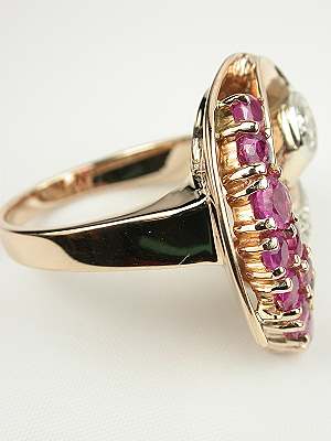 Vintage Retro Ring in Rose Gold with Rubies