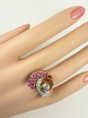 Vintage Retro Ring in Rose Gold with Rubies