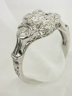 1930's Antique Diamond Engagement Ring