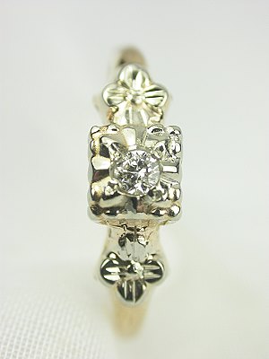 Two Toned 1930s Diamond Engagement Ring
