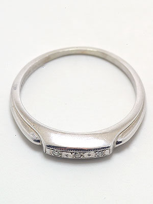 Art Carved Diamond Wedding Ring