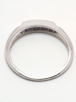 Art Carved Diamond Wedding Ring