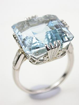 Classic Vintage Aquamarine Ring