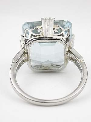 Classic Vintage Aquamarine Ring