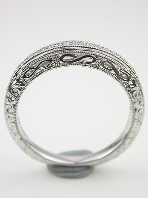 Vintage Style Wedding Ring with Infinity Motif