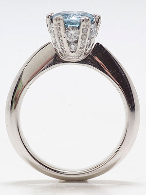 Aquamarine Engagement Ring in Platinum
