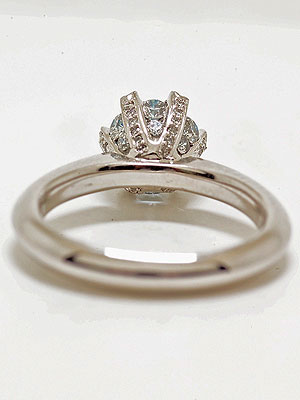 Aquamarine Engagement Ring in Platinum