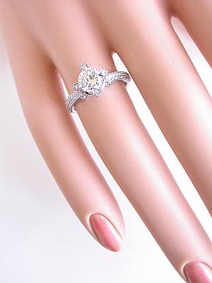 Elegant Diamond Engagement Ring