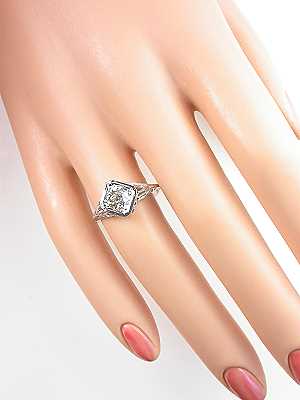 Art Deco Old European Cut Diamond Engagement Ring