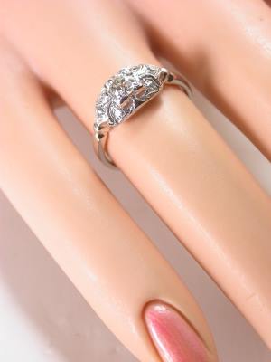 Antique Engagement Ring with Old European Cut Diamond