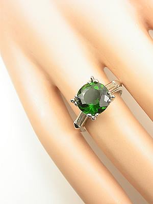 Vintage Ring with Chrome Tourmaline