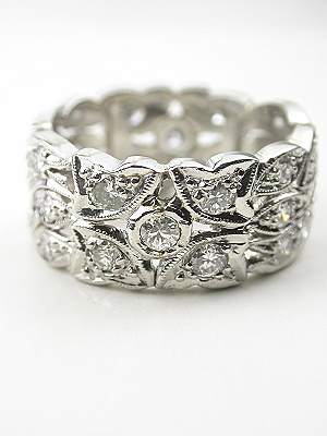 Vintage Wedding Ring with Leaf and Ribbon Design