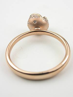 Vintage Style Ring with Rose Petal Motif