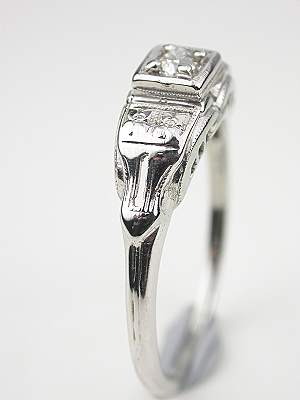 1920s Antique Diamond Engagement Ring