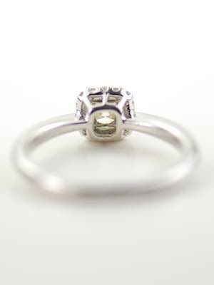 Elegantly Simple Diamond Engagement Ring