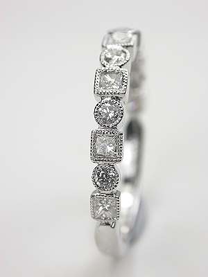 Wedding Ring with Round and Princess Cut Diamonds