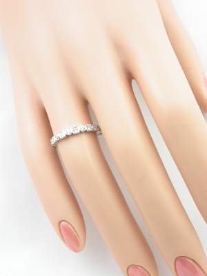Wedding Ring with Round and Princess Cut Diamonds