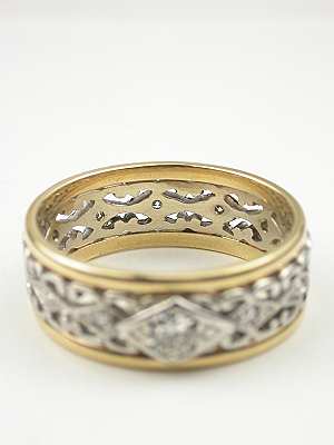 Two Toned Vintage Wedding Ring