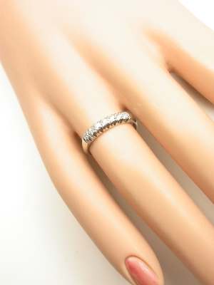 Antique Diamond Wedding Ring in Platinum