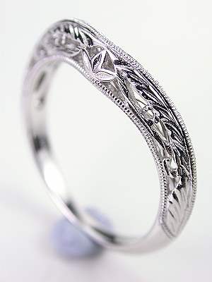 Vintage Style Wedding Ring with Leaf Motif