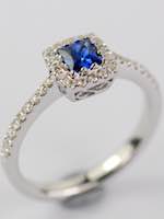 Vintage Style Engagement Ring with Blue Sapphire