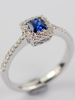 Vintage Style Engagement Ring with Blue Sapphire