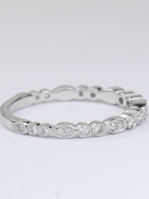 Diamond Wedding Ring in the Vintage Style