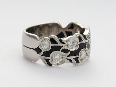 Vintage Wedding Ring with Tulip Motif