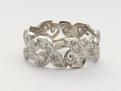 Retro Leaf and Scroll Vintage Wedding Ring