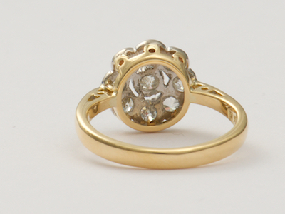 Vintage Engagement Ring with Scalloped Design