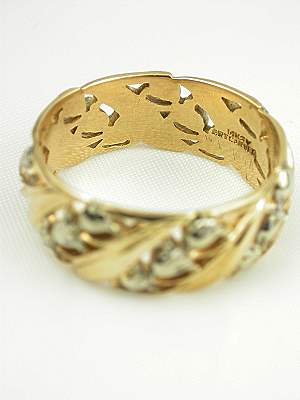 Fleur de Lis Wedding Ring by Art Carved